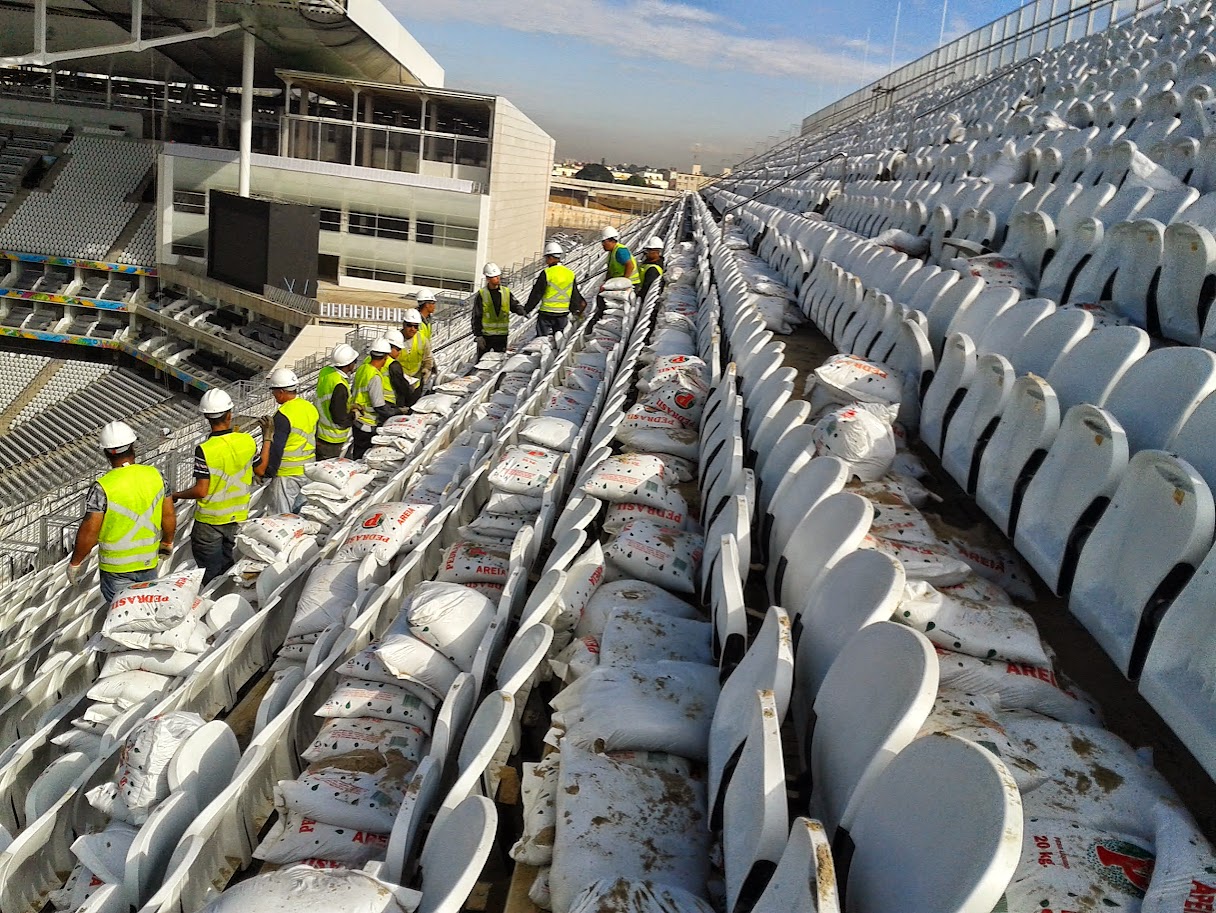 Instrumentação nas arquibancadas da Arena Corinthians